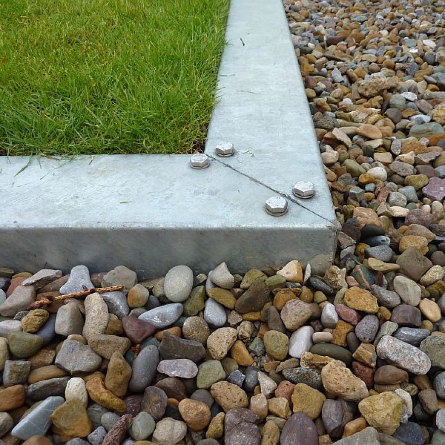 lawn-edging-corner-bracket-1416575284-jpg